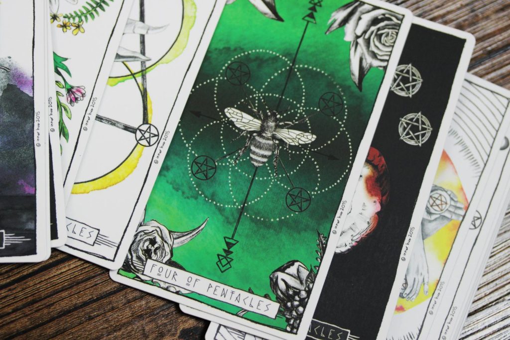 Carta de tarot verde