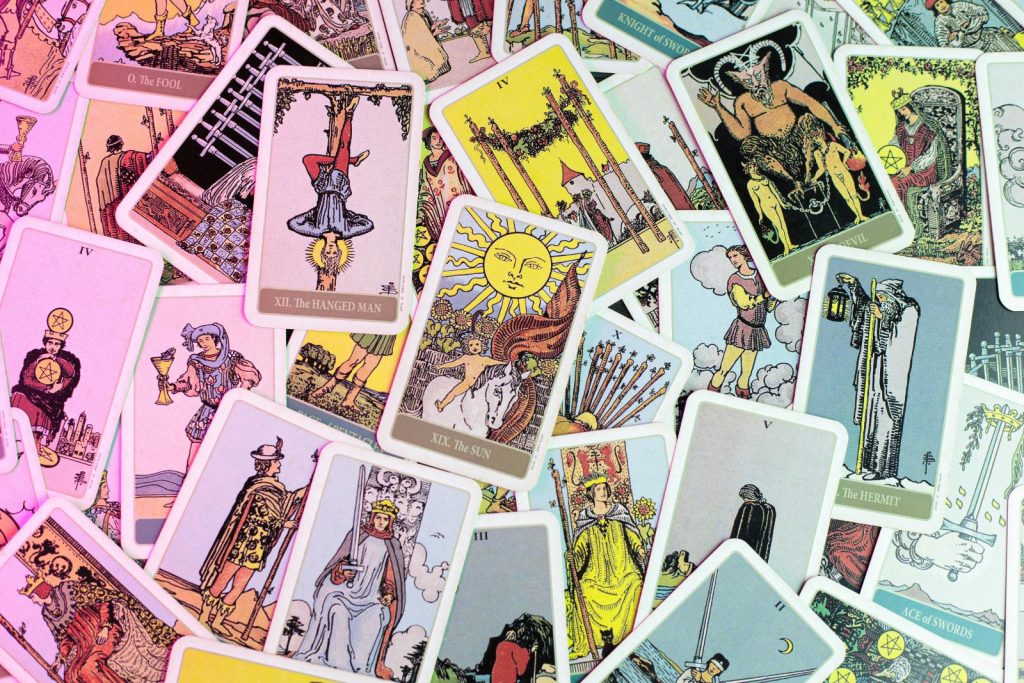 Canaliza energías positivas con los rituales místicos de El Tarot de Gabriel